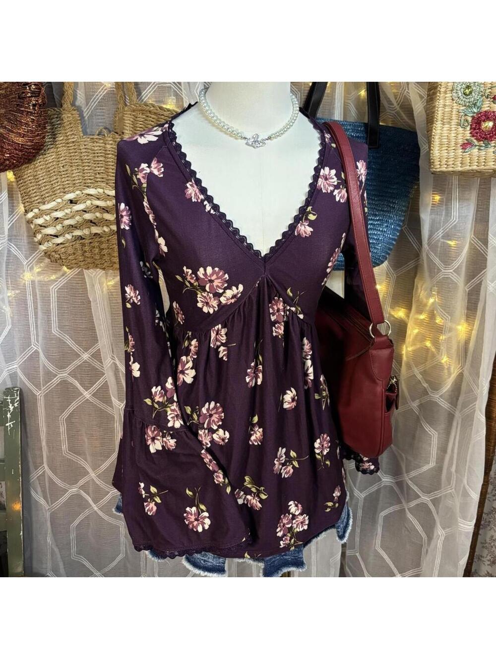 No Boundaries Purple Floral Peasant Blouse Cottagecore Fairycore Boho Romantic M
